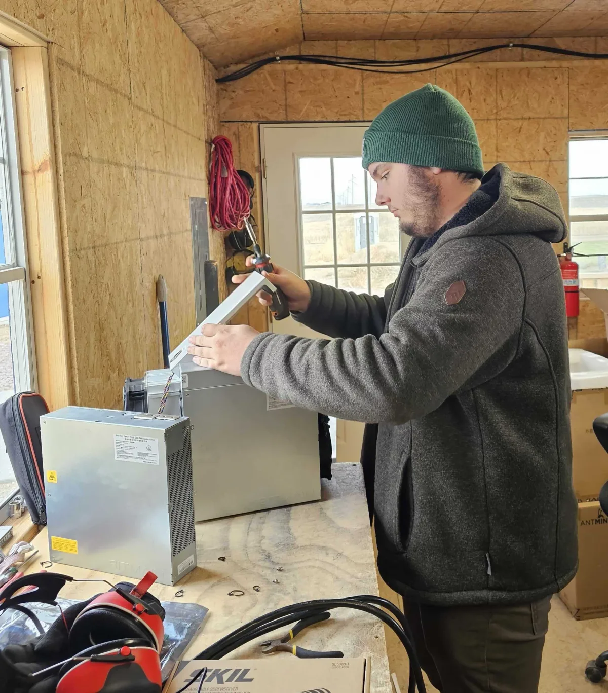 MiningStore technician at work